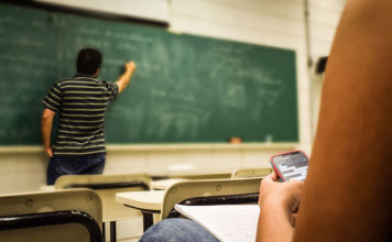 Zakończenie edukacji w wieku 18 lat