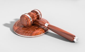 Jakie akty prawne zawiera Konstytucja dla Biznesu?