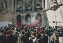 Z czego finansowane są wydatki państwa?