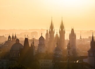 Jakie są główne cele logistyki?