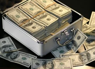 Ile zarabia Private Bankier?