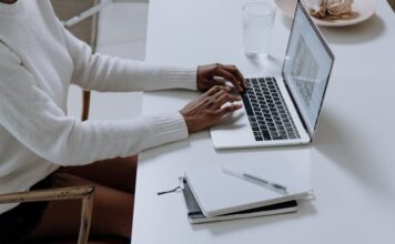 Ile za godzinę grafika